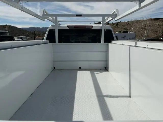 2025 Chevrolet Silverado 3500HD 4WD Double Cab Long Bed Work Truck