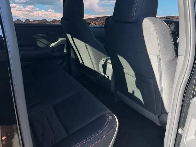 2026 Nissan Frontier Crew Cab PRO-4X 4x4