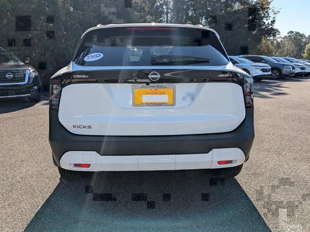 2026 Nissan Kicks SV