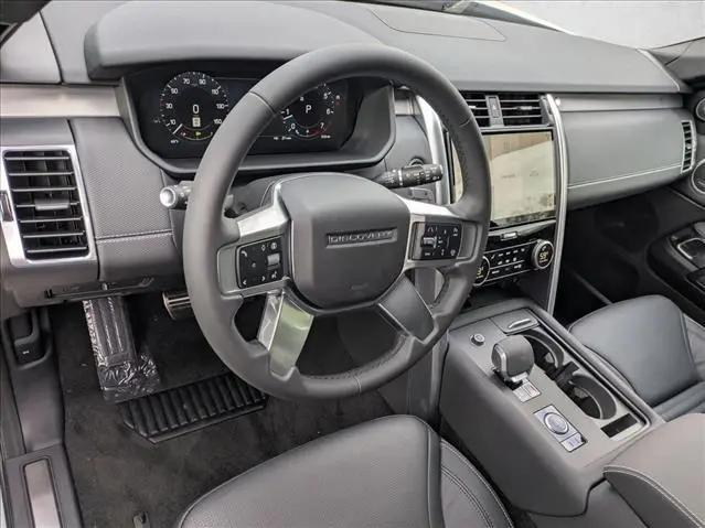 2026 Land Rover Discovery Gemini Edition