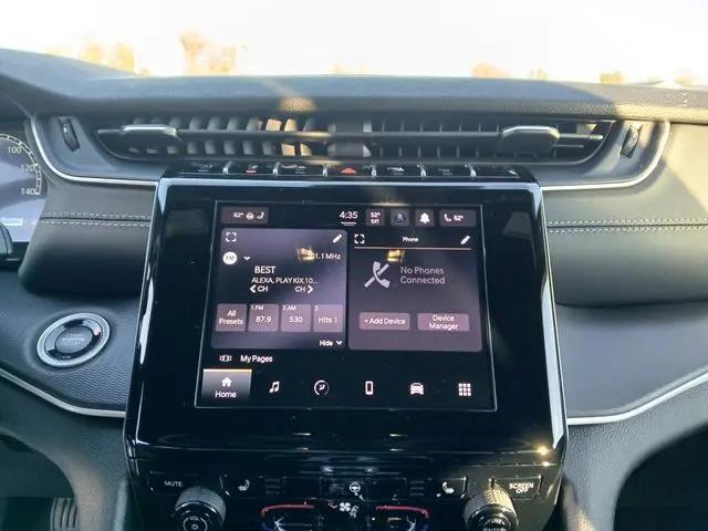 2025 Jeep Grand Cherokee L Laredo 4x4