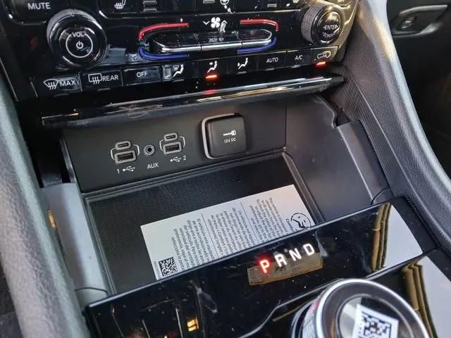 2025 Jeep Grand Cherokee L Laredo 4x4