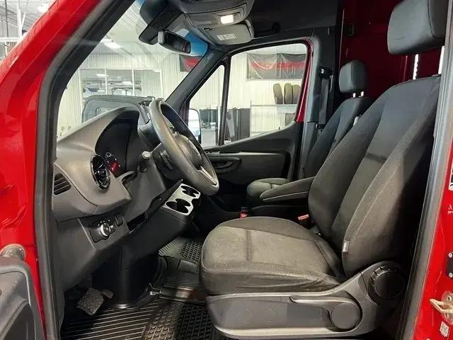 2019 Freightliner Sprinter Standard Roof V6
