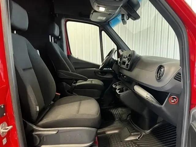 2019 Freightliner Sprinter Standard Roof V6