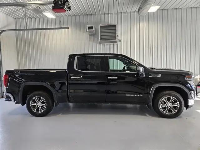 2024 GMC Sierra 1500 4WD Crew Cab Short Box SLT