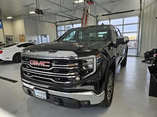 2024 GMC Sierra 1500 4WD Crew Cab Short Box SLT
