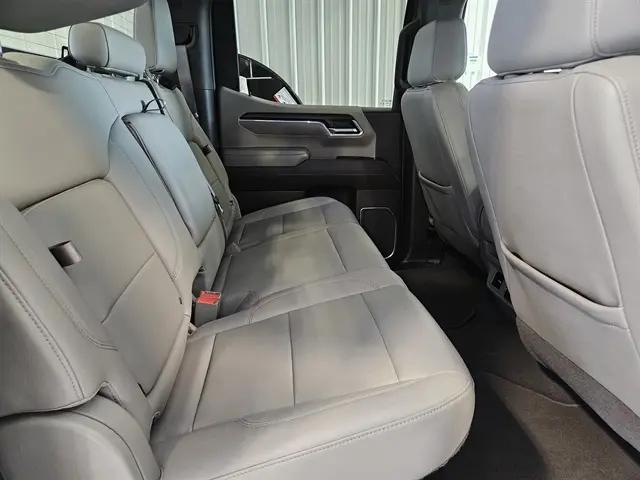 2024 GMC Sierra 1500 4WD Crew Cab Short Box SLT