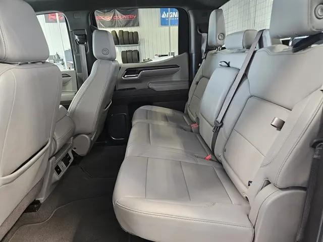 2024 GMC Sierra 1500 4WD Crew Cab Short Box SLT