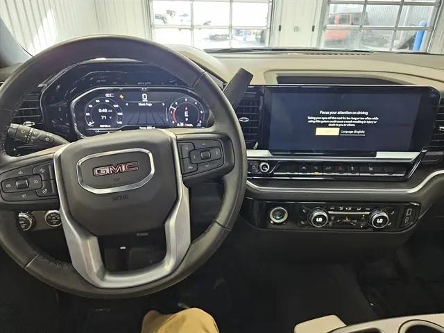 2024 GMC Sierra 1500 4WD Crew Cab Short Box SLT