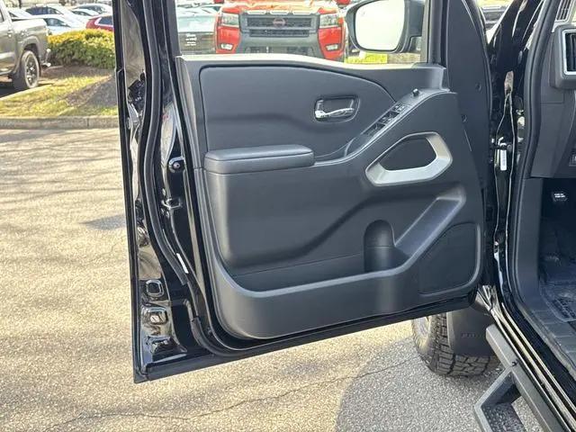 2026 Nissan Frontier Crew Cab SV 4x4