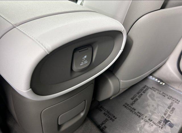 2026 Hyundai Palisade Limited - Photo 9