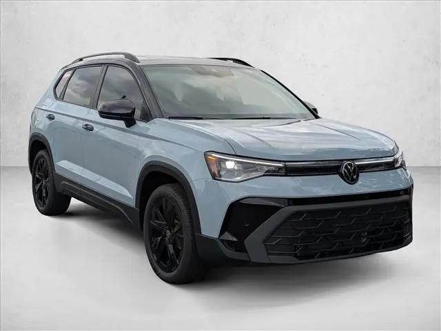 2026 Volkswagen Taos SE Black