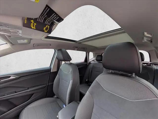 2026 Volkswagen Taos SE Black