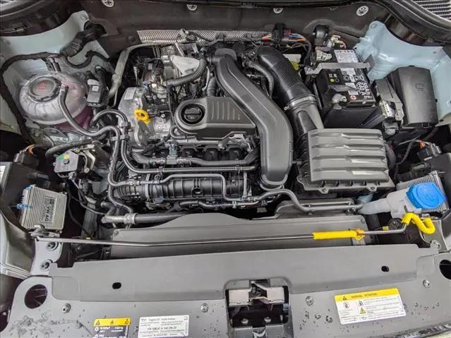 2026 Volkswagen Taos SE Black
