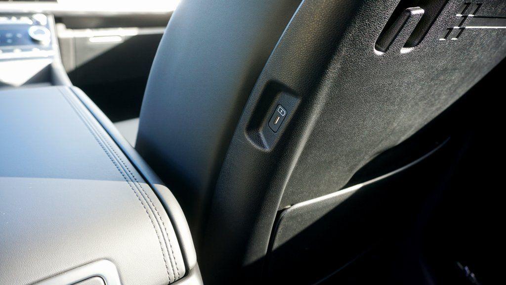 2026 Hyundai Santa Fe SEL - Photo 13