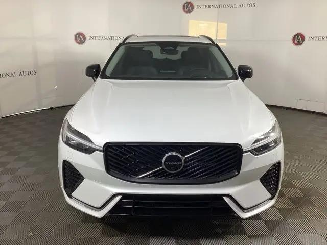 2026 Volvo XC60 B5 Ultra