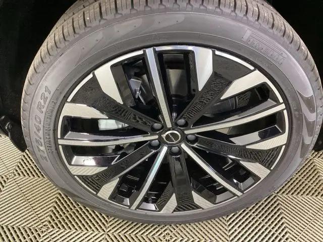 2026 Volvo XC90 Plus, B6 AWD Gas (mild hybrid), Gasoline, Bright, 7 Seats