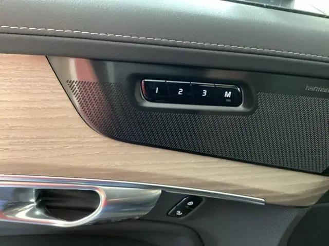 2026 Volvo XC90 Plus, B6 AWD Gas (mild hybrid), Gasoline, Bright, 7 Seats
