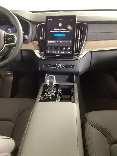 2026 Volvo XC90 Plus, B6 AWD Gas (mild hybrid), Gasoline, Bright, 7 Seats