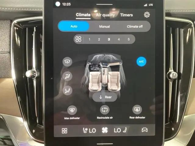 2026 Volvo XC90 Plus, B6 AWD Gas (mild hybrid), Gasoline, Bright, 7 Seats