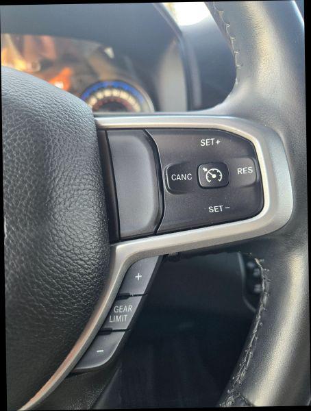 2022 Ram 1500 Big Horn Crew Cab 4x4 5'7" Box