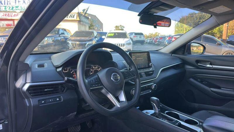 2021 Nissan Altima SV FWD