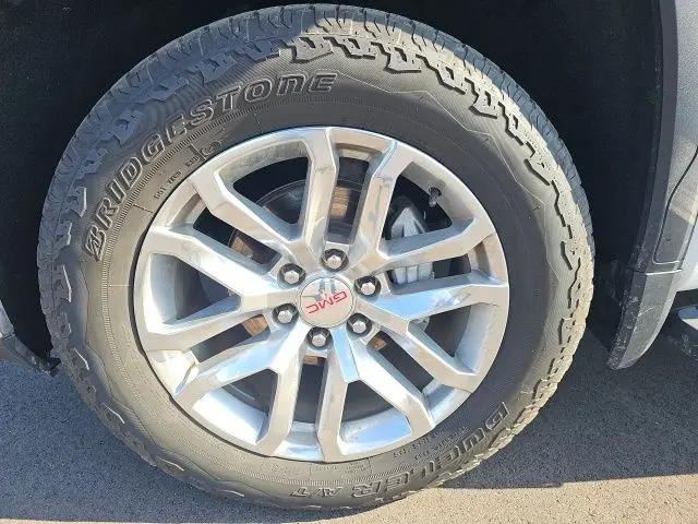 2022 GMC Sierra 1500 Limited 4WD Crew Cab Short Box SLT