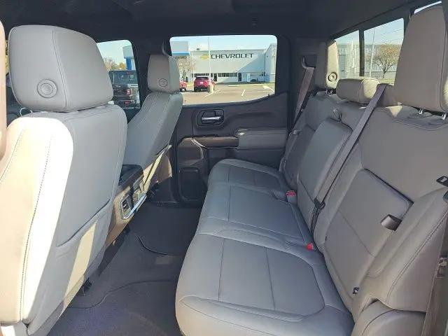 2022 GMC Sierra 1500 Limited 4WD Crew Cab Short Box SLT
