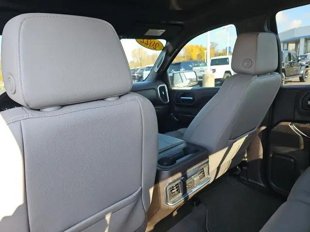2022 GMC Sierra 1500 Limited 4WD Crew Cab Short Box SLT