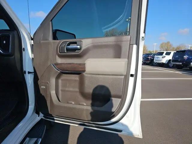 2022 GMC Sierra 1500 Limited 4WD Crew Cab Short Box SLT