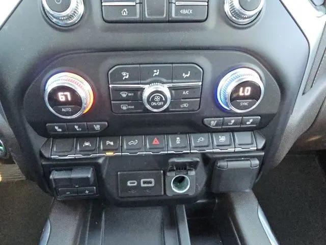 2022 GMC Sierra 1500 Limited 4WD Crew Cab Short Box SLT