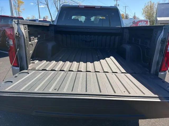 2024 Chevrolet Silverado 1500 4WD Crew Cab Short Bed RST