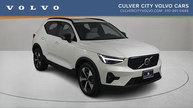 2026 Volvo XC40 Plus, B5 AWD Gas (mild hybrid), Dark for sale in Culver City, CA