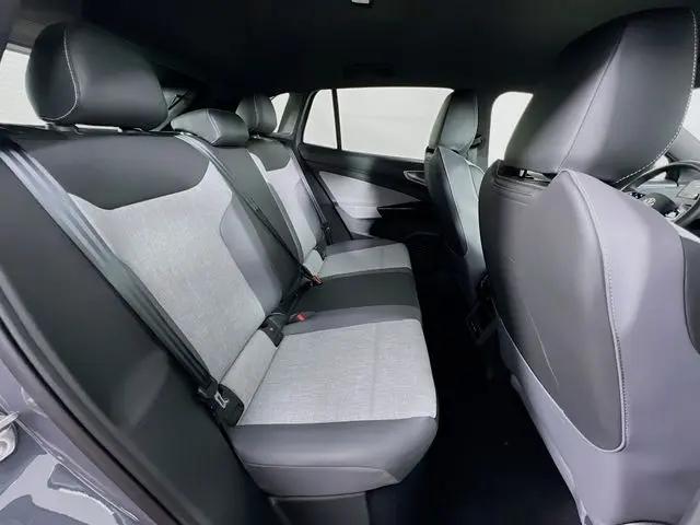 2025 Volkswagen ID.4 AWD Pro