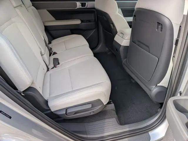 2026 Hyundai Santa Fe SE