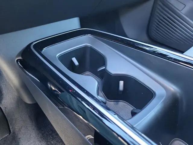 2025 Volkswagen ID.4 AWD Pro