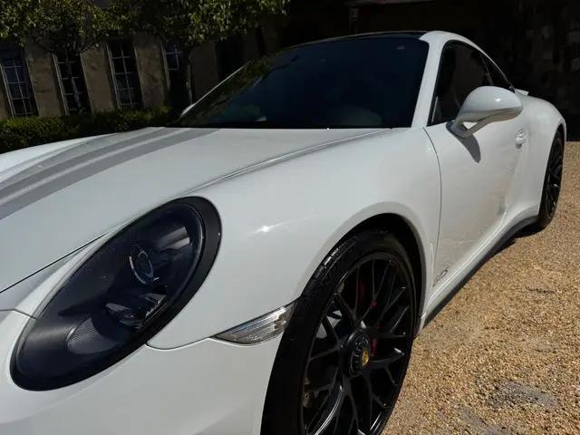 2016 Porsche 911 Carrera GTS