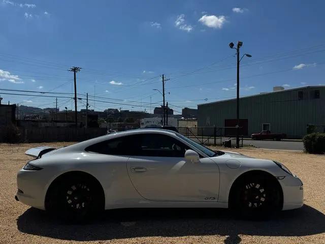 2016 Porsche 911 Carrera GTS