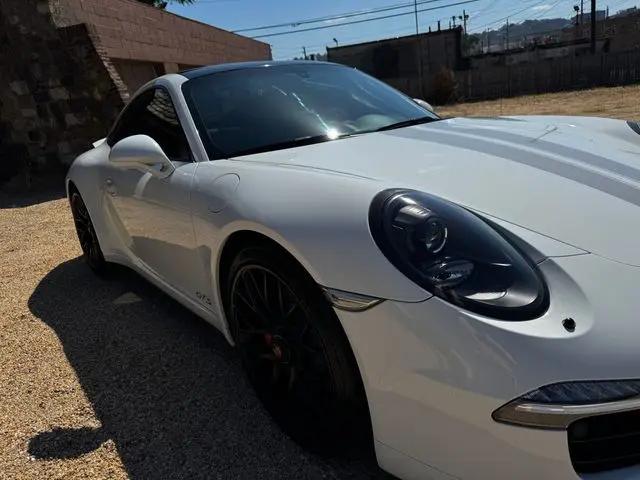 2016 Porsche 911 Carrera GTS