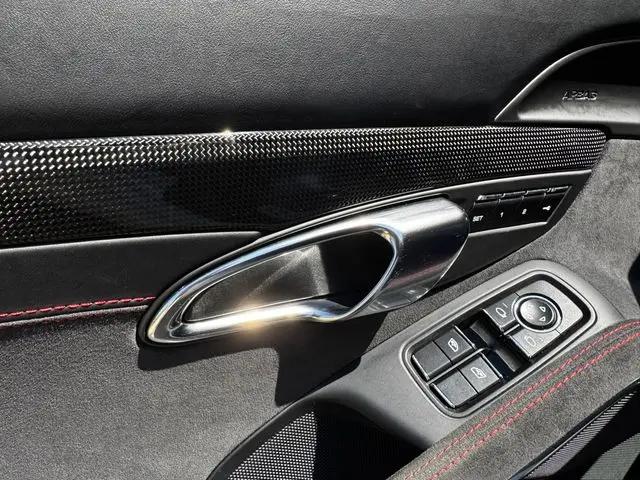 2016 Porsche 911 Carrera GTS