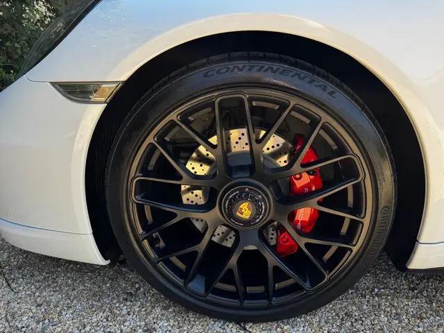 2016 Porsche 911 Carrera GTS