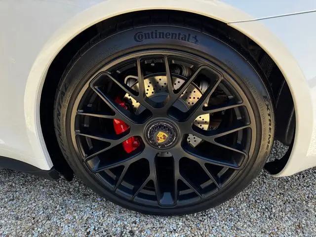 2016 Porsche 911 Carrera GTS