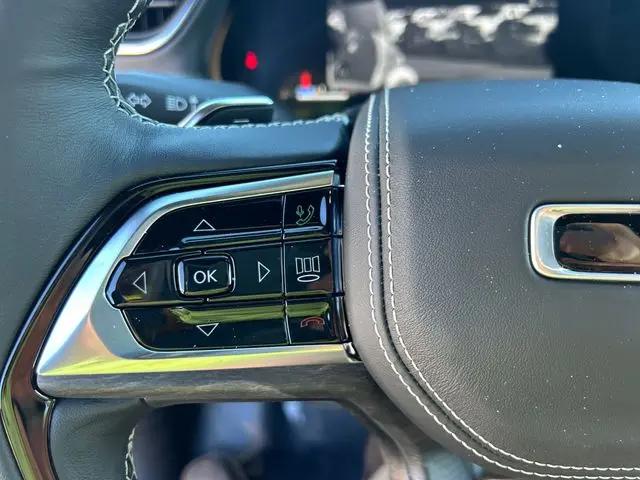 2025 Jeep Grand Cherokee L Overland 4x4