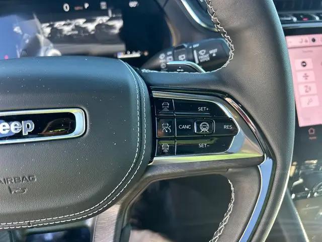 2025 Jeep Grand Cherokee L Overland 4x4