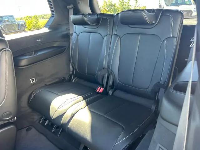 2025 Jeep Grand Cherokee L Overland 4x4