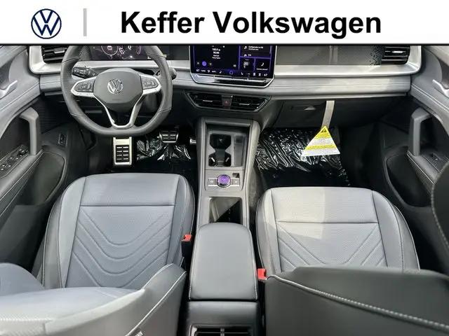 2026 Volkswagen Tiguan SE R-Line Black