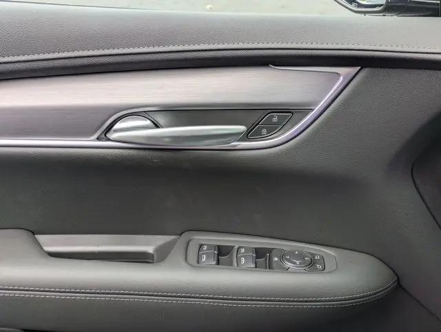 2025 Cadillac XT5 AWD Luxury
