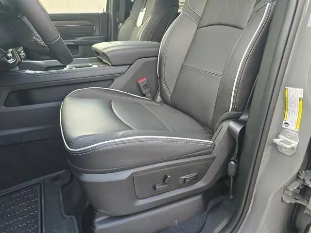 2026 Ram 2500 Limited Crew Cab 4x4 8' Box