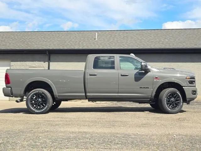 2026 Ram 2500 Limited Crew Cab 4x4 8' Box