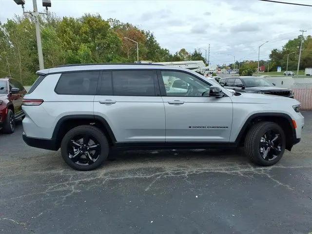 2025 Jeep Grand Cherokee L Altitude X 4x4